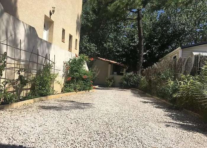 Indépendant * Marseillan (Herault)